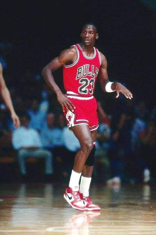 年默默付出 年默默付出