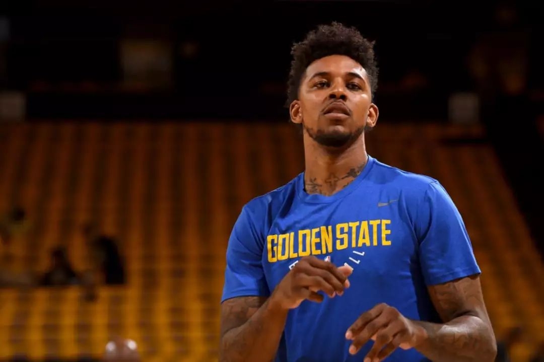 观察他家的 观察他家的